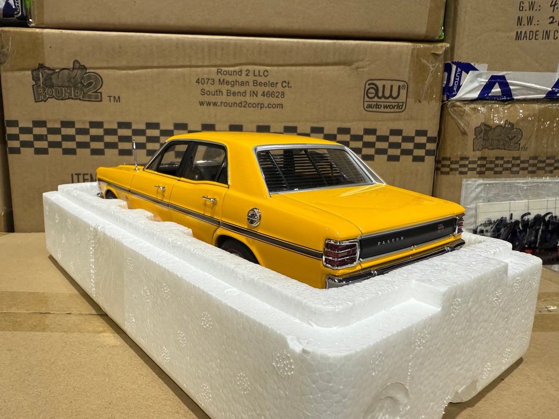 FORD XW FALCON GTHO PHASE 2 - YELLOW W/BLACK STRIPES - 1:18 SCALE DIECAST MODEL - BIANTE/AUTOART