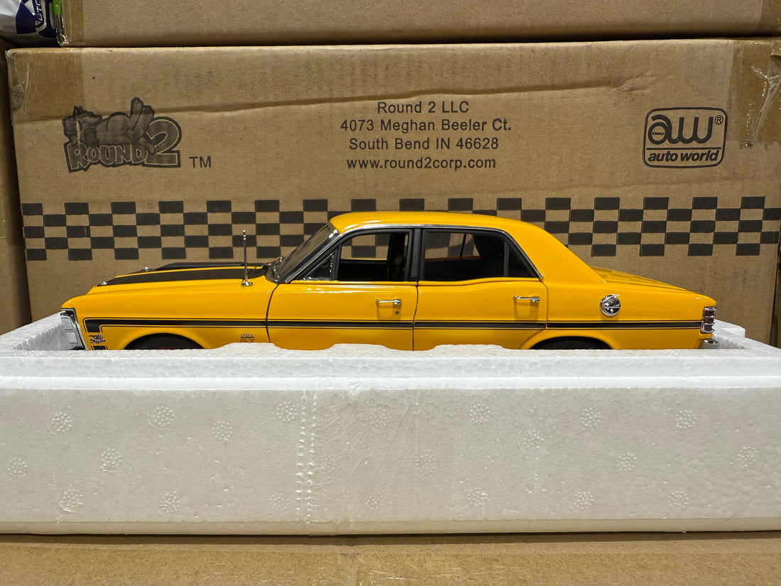 FORD XW FALCON GTHO PHASE 2 - YELLOW W/BLACK STRIPES - 1:18 SCALE DIECAST MODEL - BIANTE/AUTOART