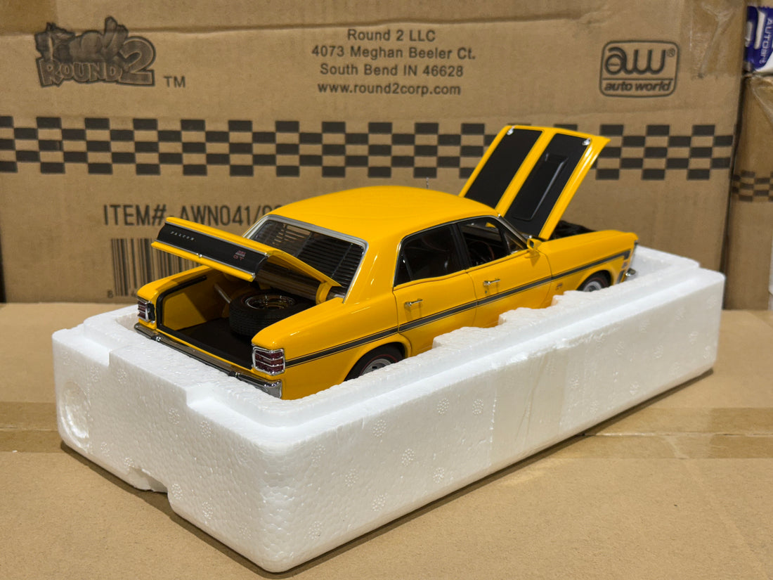 FORD XW FALCON GTHO PHASE 2 - YELLOW W/BLACK STRIPES - 1:18 SCALE DIECAST MODEL - BIANTE/AUTOART