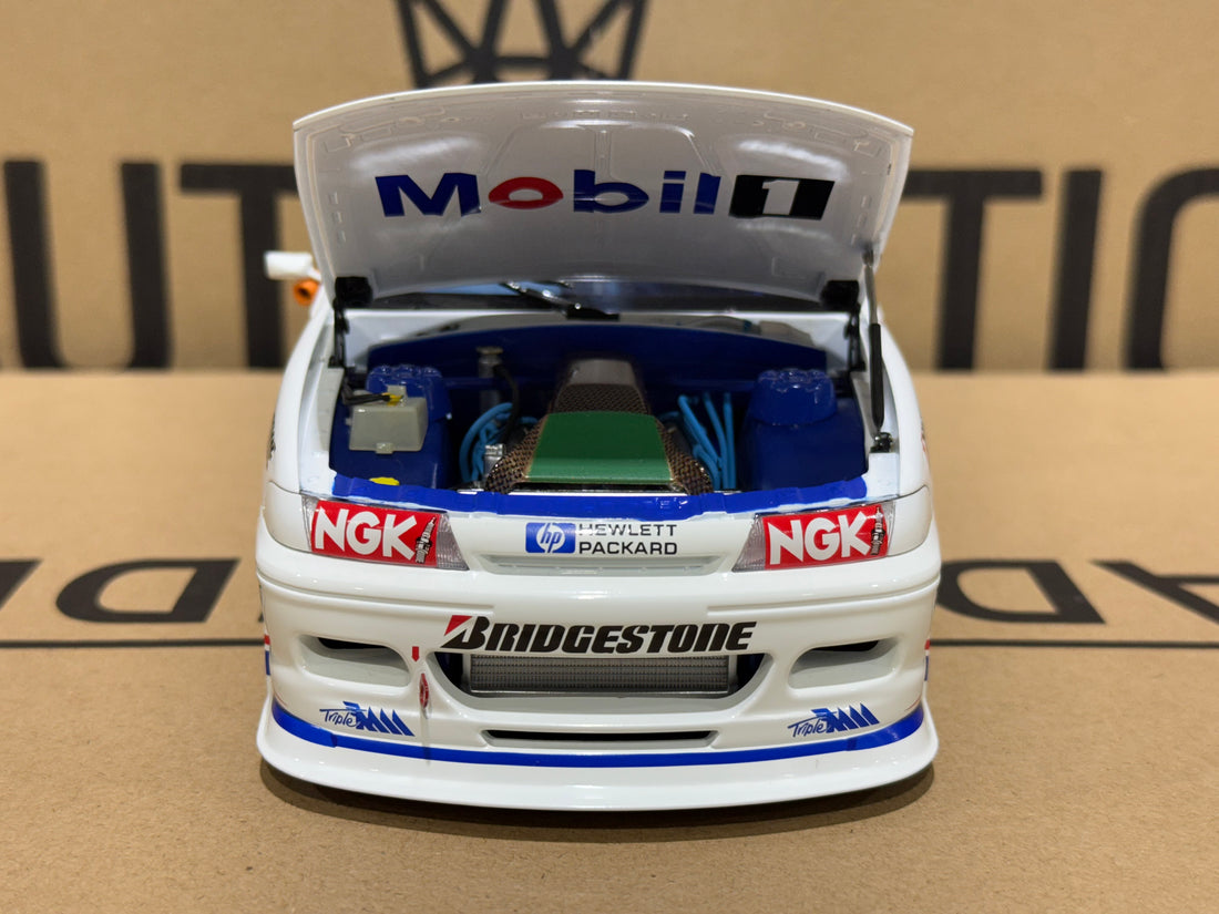 1993 BATHURST PETER BROCK - HDT HOLDEN VP COMMODORE - 1:18 SCALE DIECAST MODEL