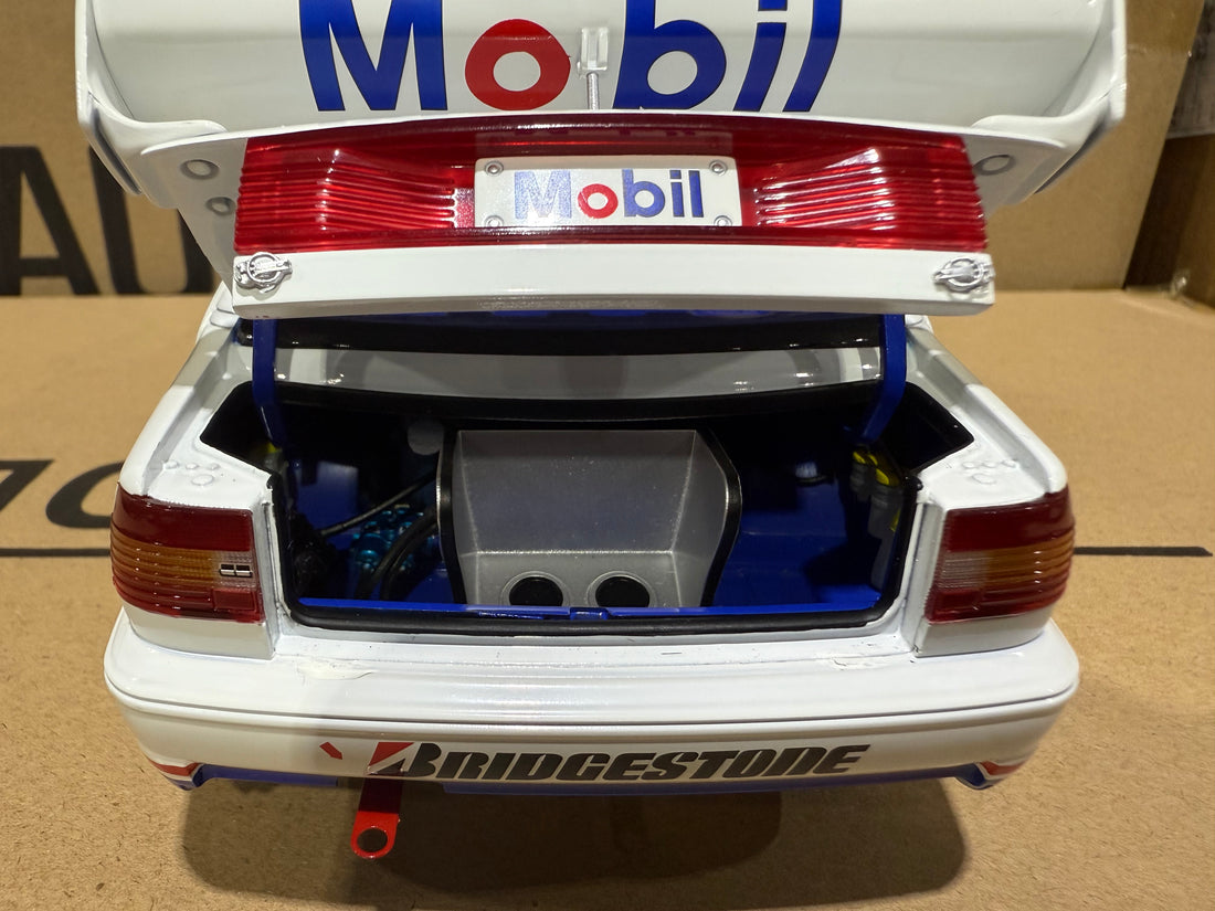 1993 BATHURST PETER BROCK - HDT HOLDEN VP COMMODORE - 1:18 SCALE DIECAST MODEL