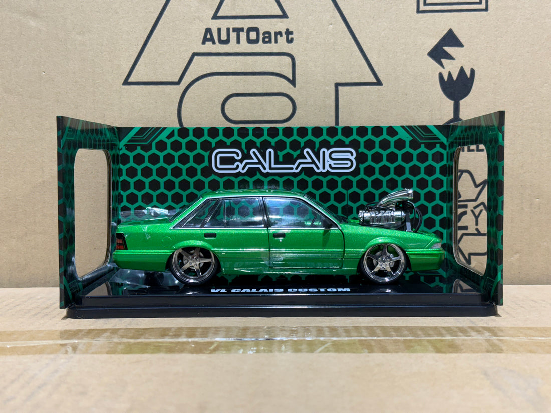BLOWN VL CALAIS - GREEN - 1:24 SCALE DIECAST MODEL - DDA
