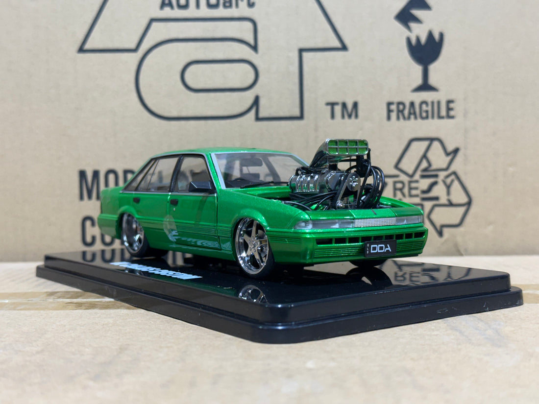 BLOWN VL CALAIS - GREEN - 1:24 SCALE DIECAST MODEL - DDA