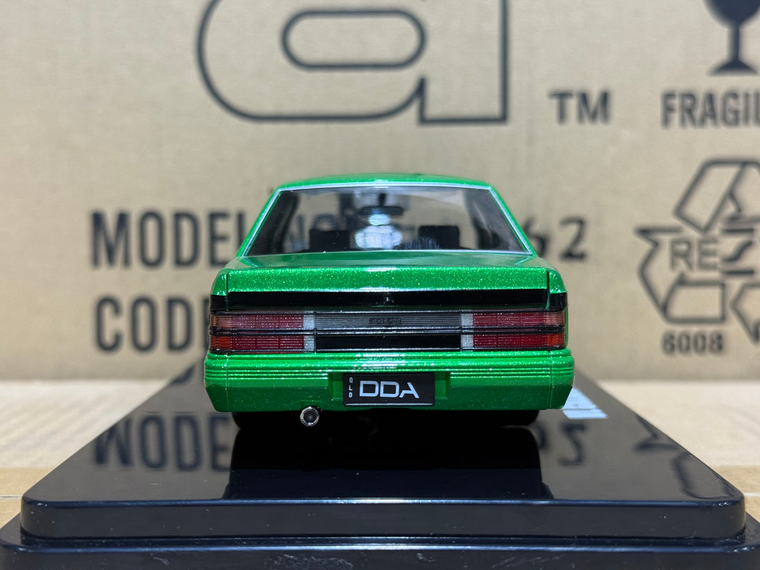 BLOWN VL CALAIS - GREEN - 1:24 SCALE DIECAST MODEL - DDA