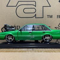BLOWN VL CALAIS - GREEN - 1:24 SCALE DIECAST MODEL - DDA