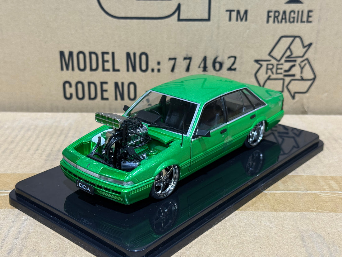 BLOWN VL CALAIS - GREEN - 1:24 SCALE DIECAST MODEL - DDA