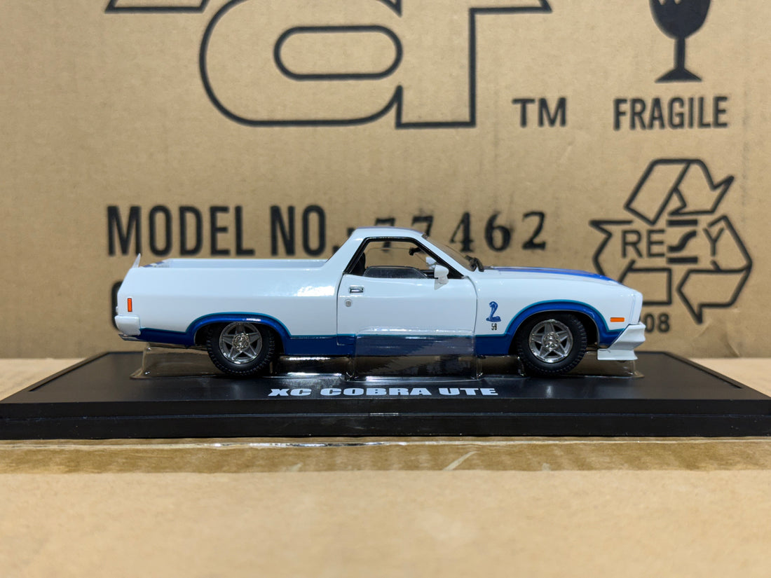 FORD XC COBRA UTE - 1:32 SCALE DIECAST MODEL