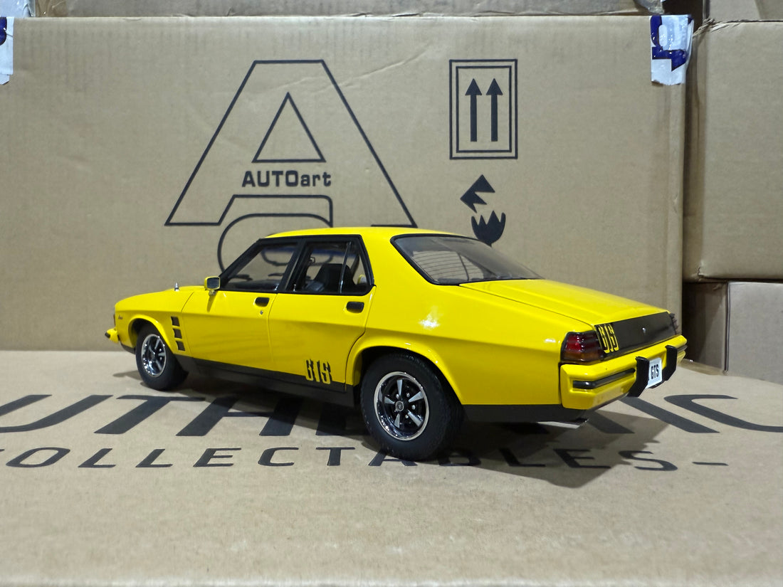 HOLDEN HX MONARO GTS SEDAN ABSINTH YELLOW - 1:18 SCALE DIECAST MODEL