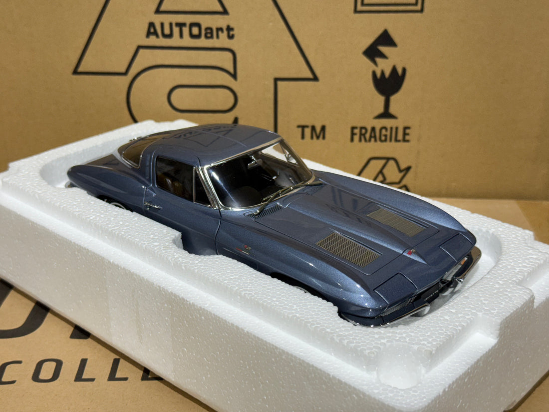 1963 CHEVROLET CORVETTE COUPE - SILVER BLUE - 1:18 SCALE DIECAST MODEL - AUTOART