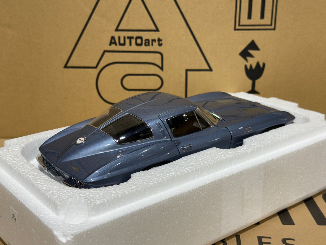1963 CHEVROLET CORVETTE COUPE - SILVER BLUE - 1:18 SCALE DIECAST MODEL - AUTOART