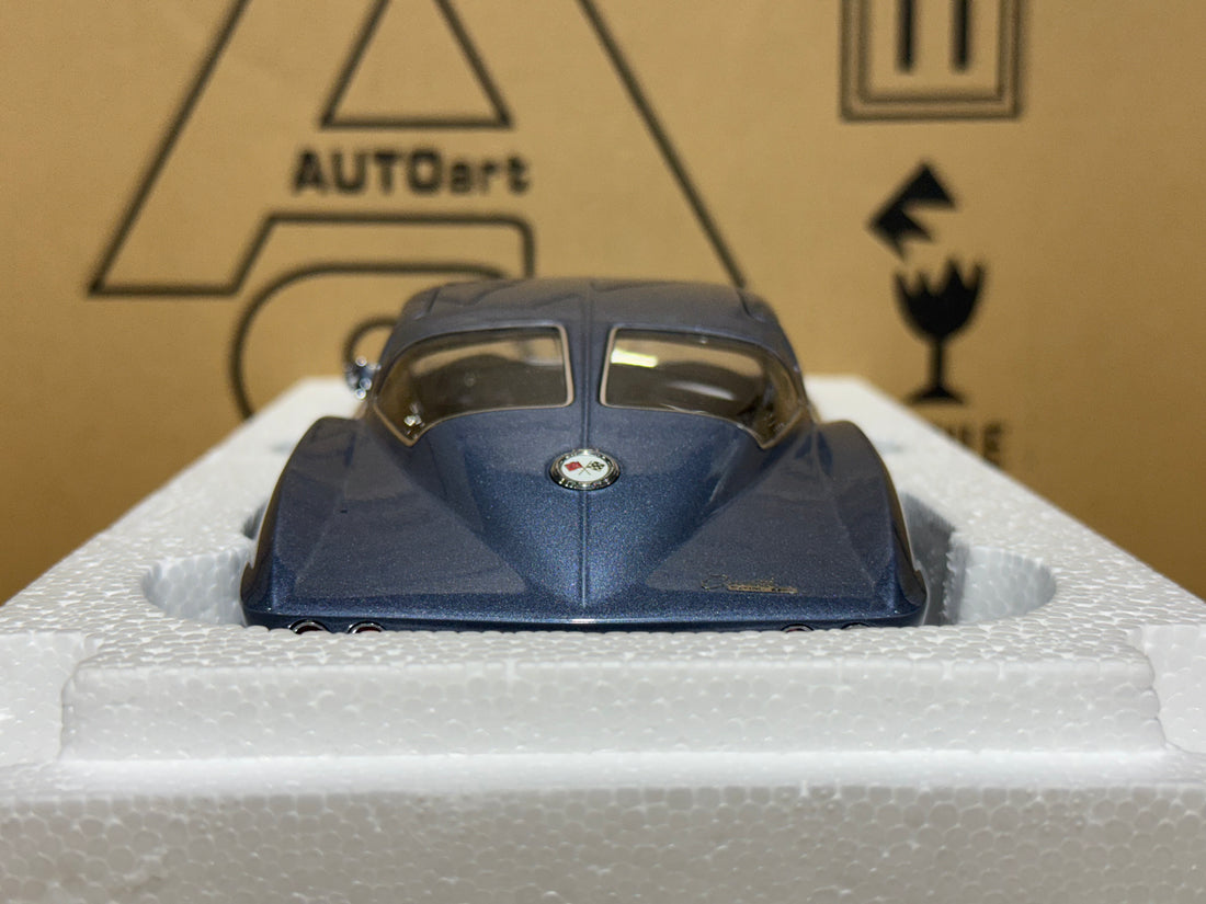 1963 CHEVROLET CORVETTE COUPE - SILVER BLUE - 1:18 SCALE DIECAST MODEL - AUTOART
