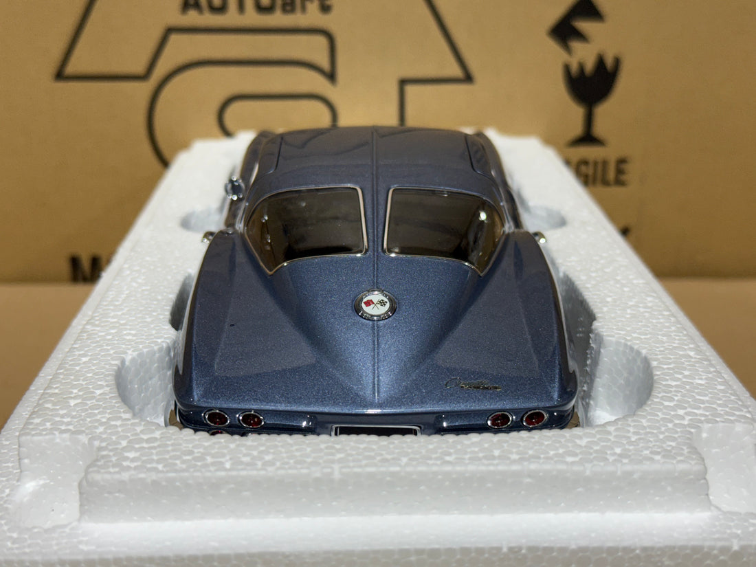 1963 CHEVROLET CORVETTE COUPE - SILVER BLUE - 1:18 SCALE DIECAST MODEL - AUTOART