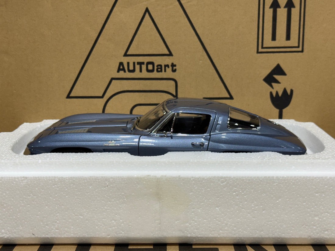 1963 CHEVROLET CORVETTE COUPE - SILVER BLUE - 1:18 SCALE DIECAST MODEL - AUTOART