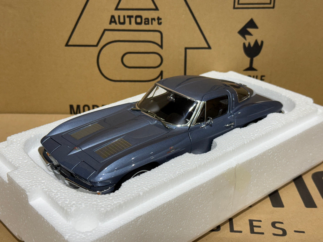 1963 CHEVROLET CORVETTE COUPE - SILVER BLUE - 1:18 SCALE DIECAST MODEL - AUTOART