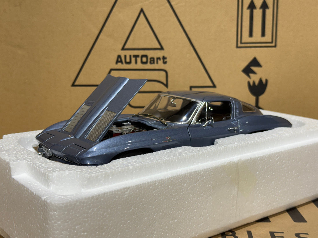 1963 CHEVROLET CORVETTE COUPE - SILVER BLUE - 1:18 SCALE DIECAST MODEL - AUTOART