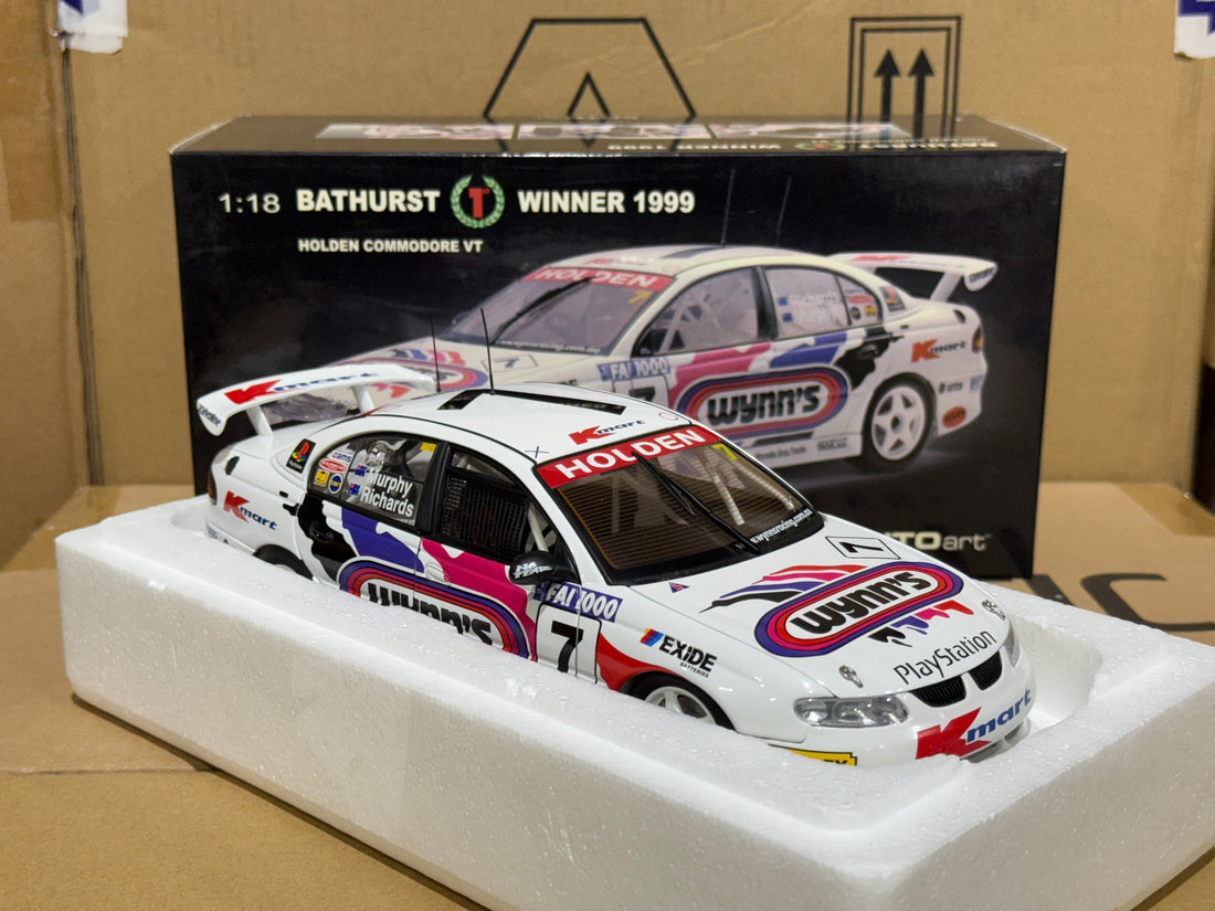 HOLDEN COMMODORE VT BATHURST 1999 G. MURPHY/S.RICHARDS #7 - 1:18 SCALE DIECAST MODEL - AUTOART