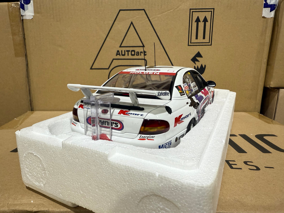 HOLDEN COMMODORE VT BATHURST 1999 G. MURPHY/S.RICHARDS #7 - 1:18 SCALE DIECAST MODEL - AUTOART