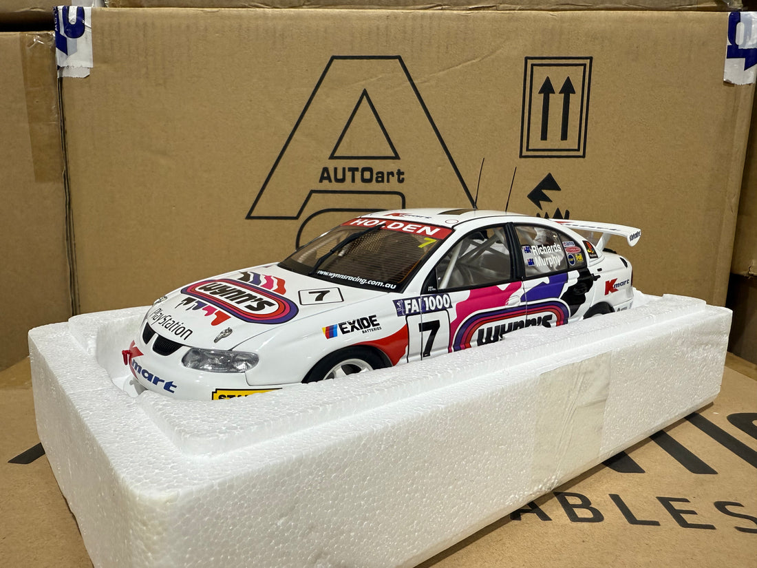 HOLDEN COMMODORE VT BATHURST 1999 G. MURPHY/S.RICHARDS #7 - 1:18 SCALE DIECAST MODEL - AUTOART