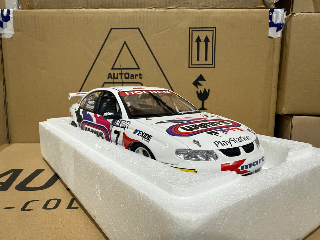 HOLDEN COMMODORE VT BATHURST 1999 G. MURPHY/S.RICHARDS #7 - 1:18 SCALE DIECAST MODEL - AUTOART