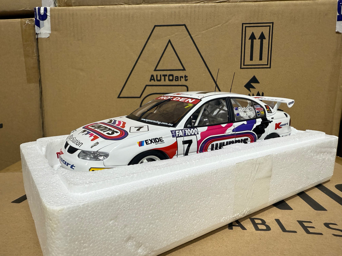 HOLDEN COMMODORE VT BATHURST 1999 G. MURPHY/S.RICHARDS #7 - 1:18 SCALE DIECAST MODEL - AUTOART