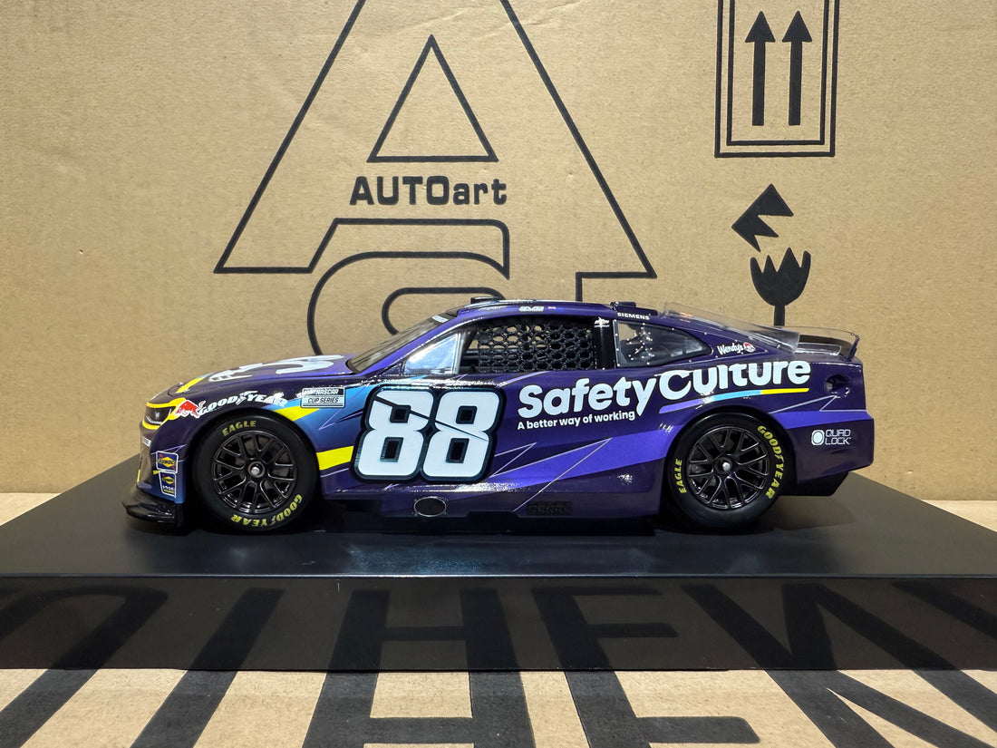SHANE VAN GISBERGEN AUTOGRAPHRD 2025 SAFETY CULTURE 1:24 SCALE ARC DIECAST
