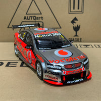 Holden VE Commodore 2010 Triple Eight Race Engineering Jamie Whincup - 1:18 Scale Diecast Model