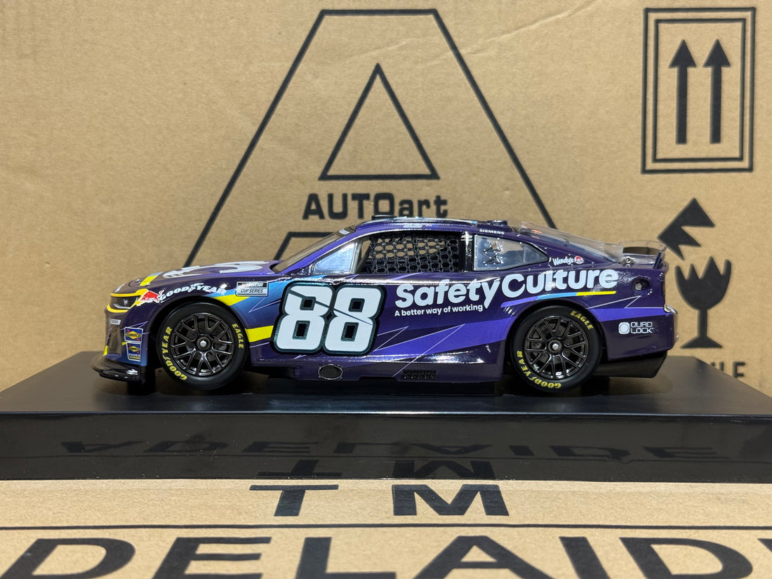 SHANE VAN GISBERGEN 2025 SAFETY CULTURE 1:24 SCALE ELITE DIECAST