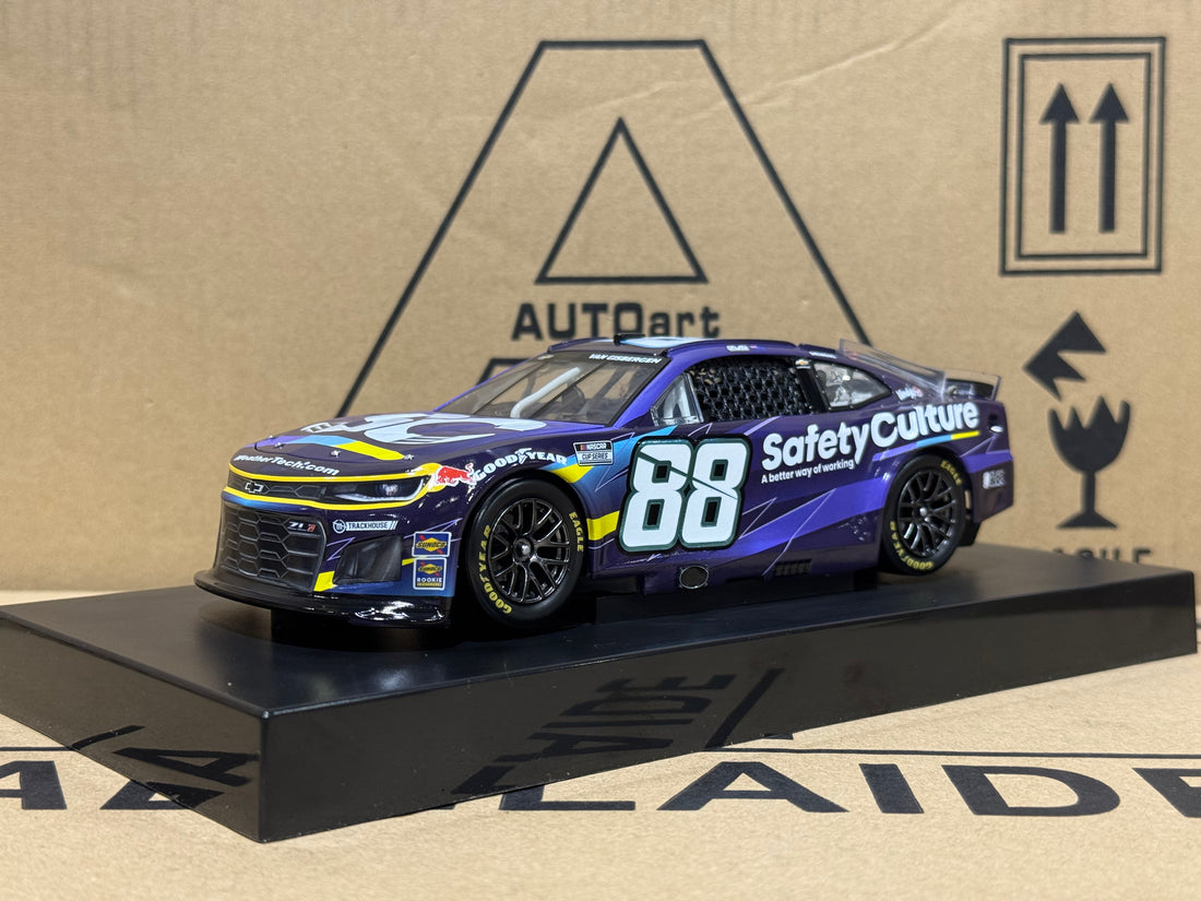 SHANE VAN GISBERGEN 2025 SAFETY CULTURE 1:24 SCALE ELITE DIECAST