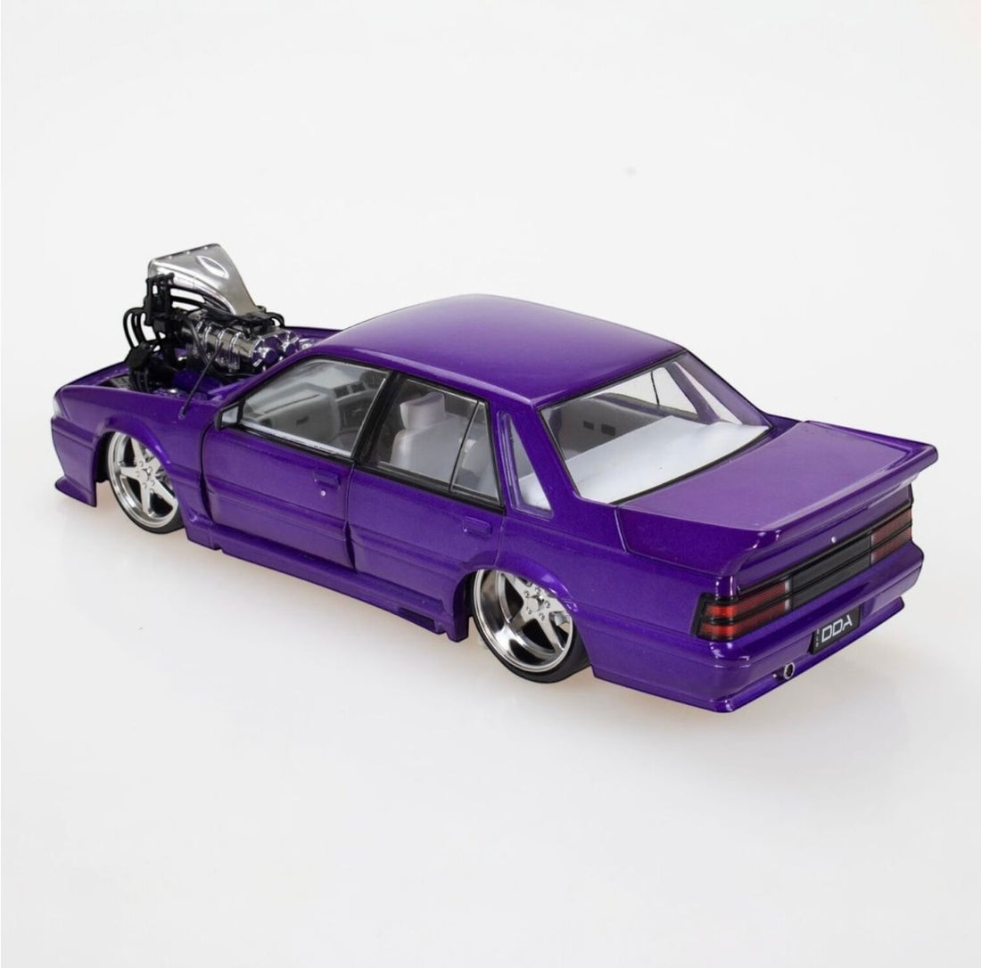 BLOWN VL WALKINSHAW - PURPLE - 1:24 SCALE DIECAST MODEL - DDA