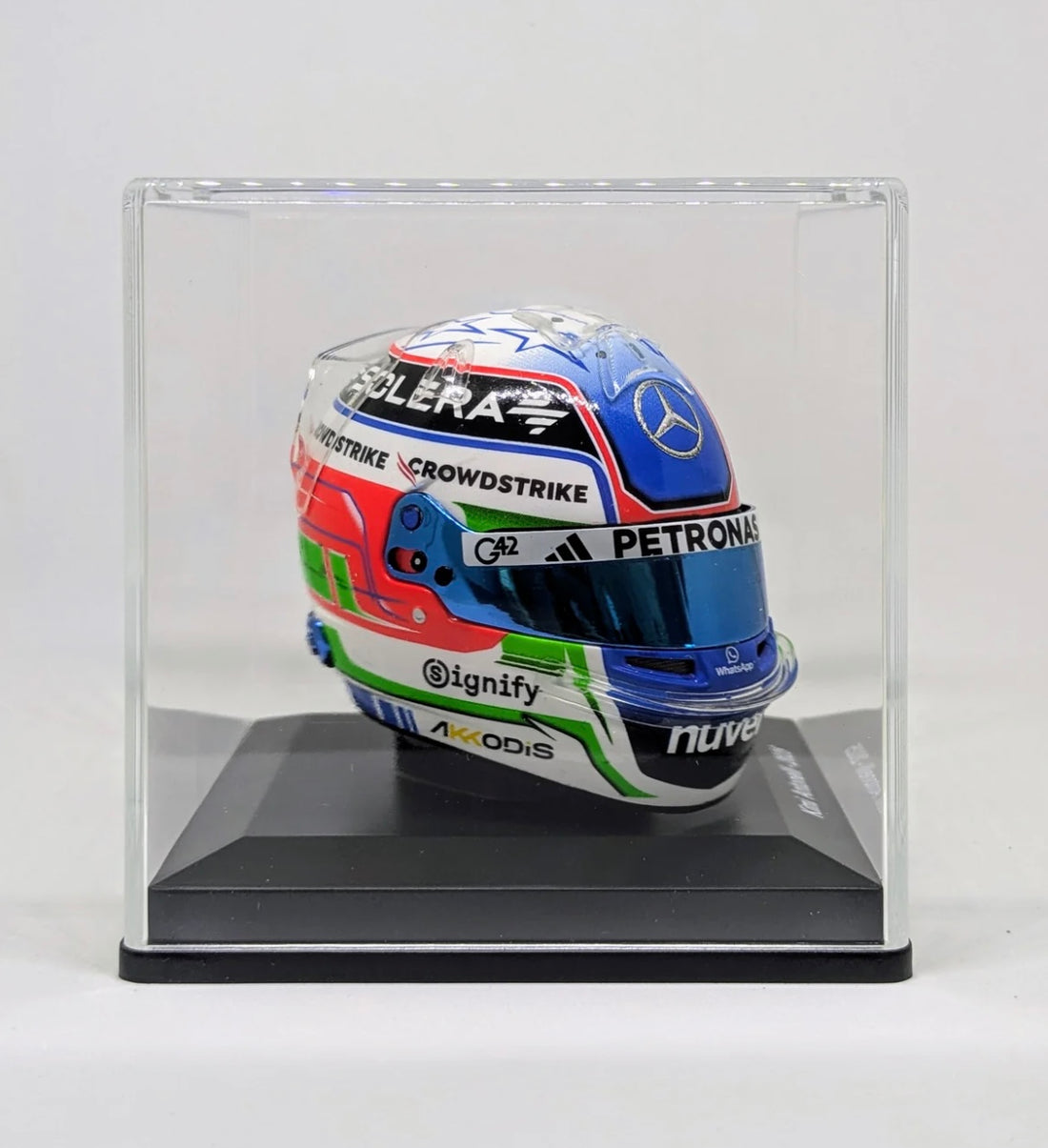 KIMI ANTONELLI - MERCEDES-AMG PETRONAS F1 TEAM -  2025 SEASON - 1:5 SCALE HELMET - SPARK