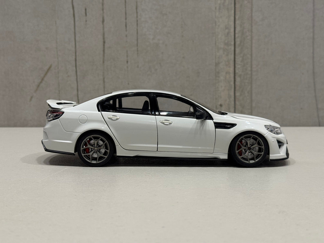 HSV Gen-F2 GTSR - 2017 - Heron - 1:18 Model Car - BIANTE