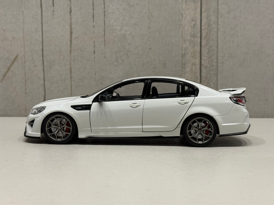 HSV Gen-F2 GTSR - 2017 - Heron - 1:18 Model Car - BIANTE