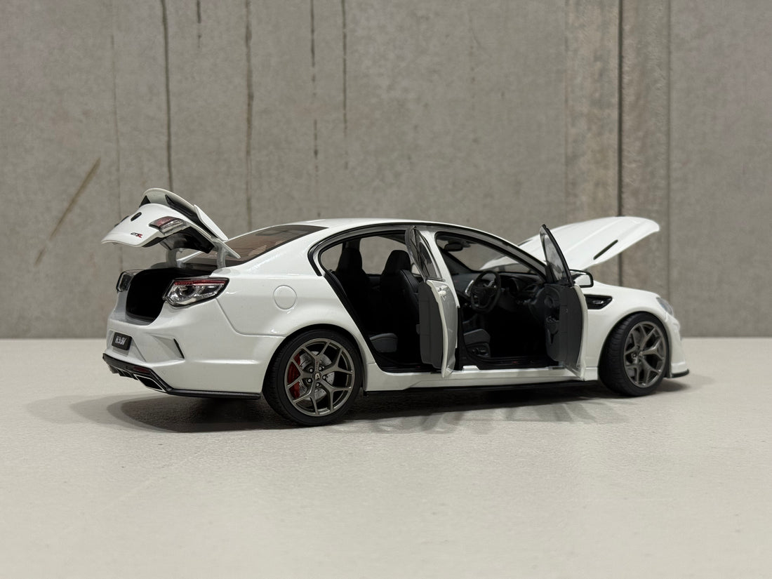 HSV Gen-F2 GTSR - 2017 - Heron - 1:18 Model Car - BIANTE