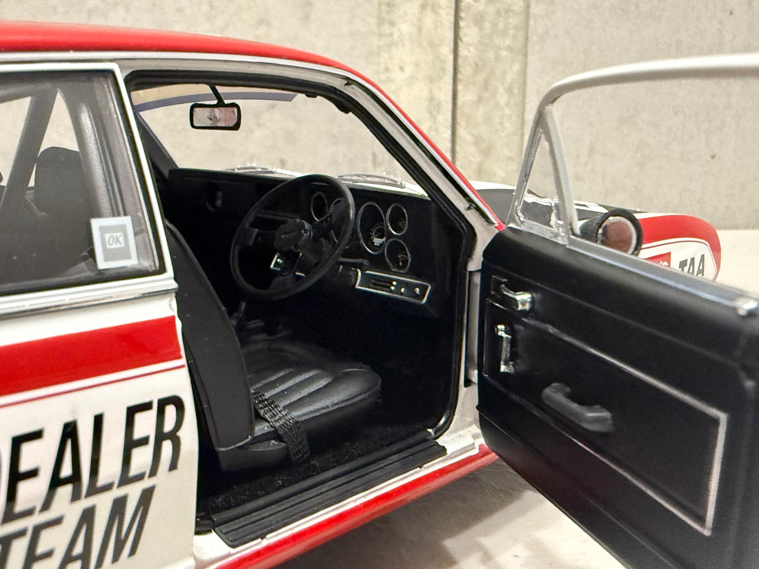 1972 Bathurst Winner Peter Brock - Holden LJ Torana GTR XU-1 - 1:18 Scale Diecast Model