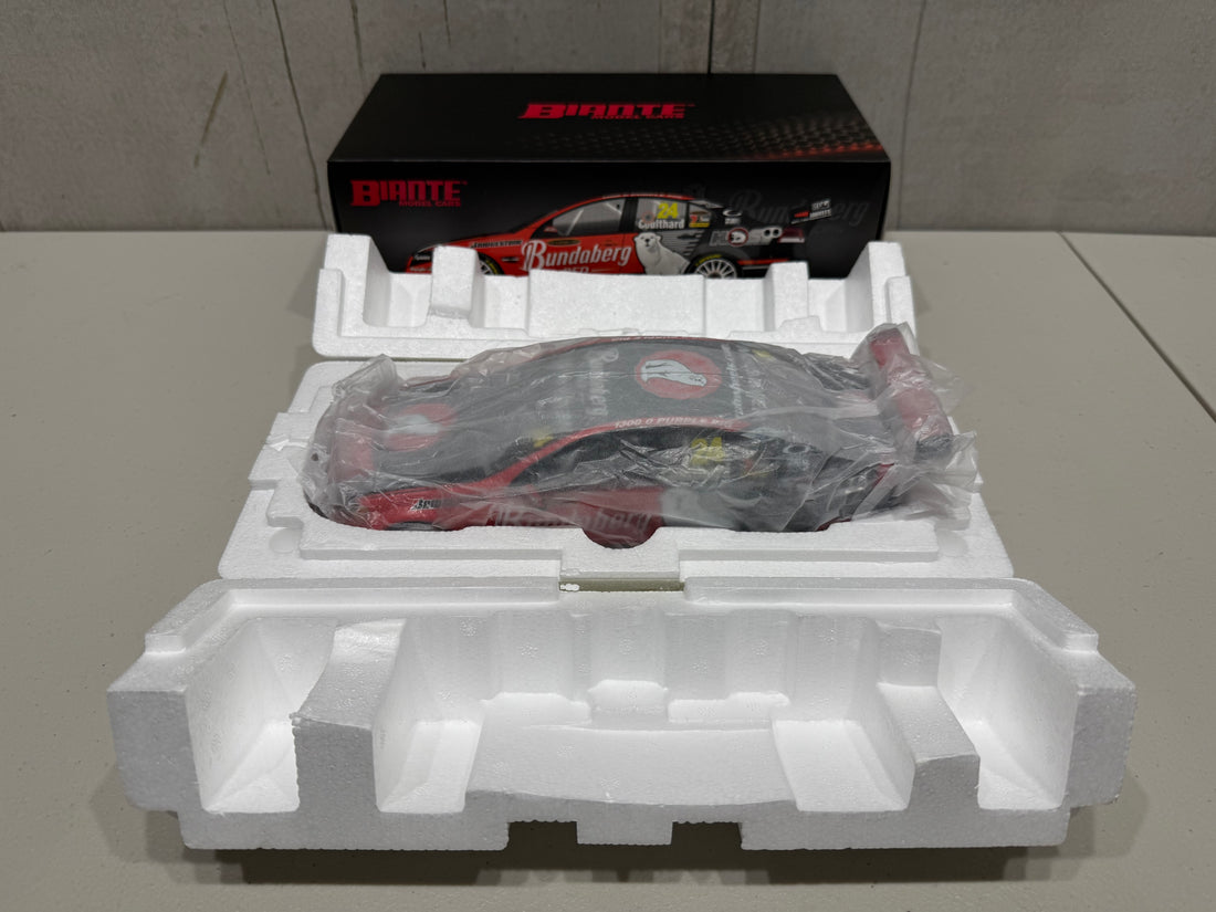 FABIAN COULTHARD - BUNDABERG RED RACING 2010 HOLDEN VE COMMODORE - 1:18 SCALE DIECAST MODEL - BIANTE