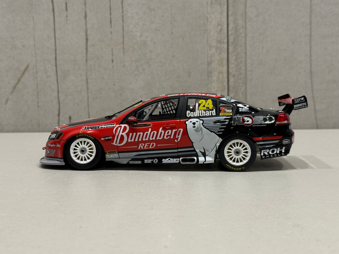 FABIAN COULTHARD - BUNDABERG RED RACING 2010 HOLDEN VE COMMODORE - 1:18 SCALE DIECAST MODEL - BIANTE