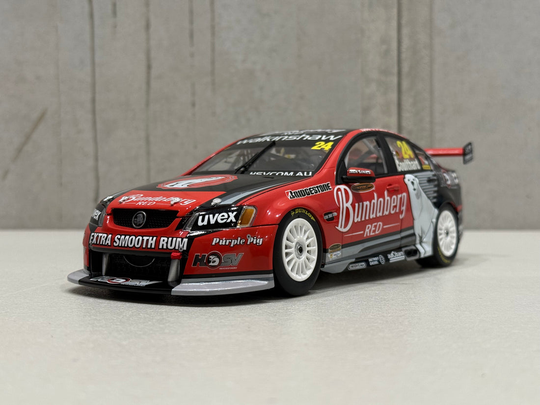 FABIAN COULTHARD - BUNDABERG RED RACING 2010 HOLDEN VE COMMODORE - 1:18 SCALE DIECAST MODEL - BIANTE