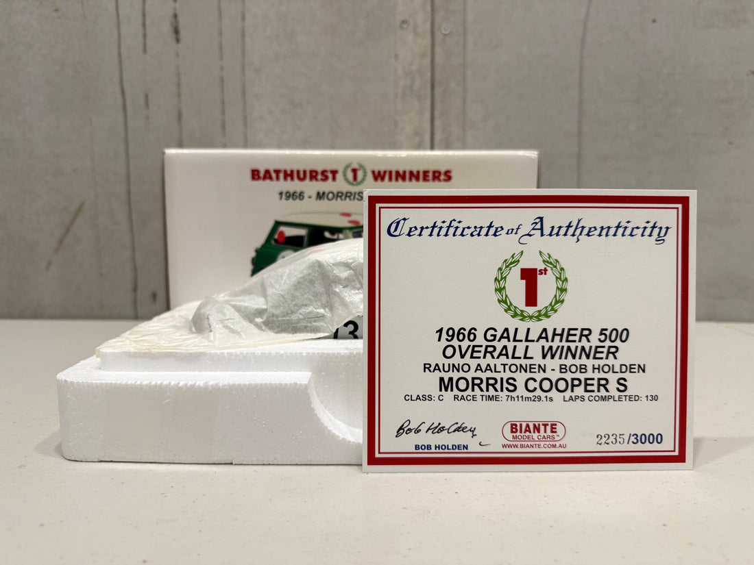 1966 BATHURST WINNER - MORRIS COOPER S - B.HOLDEN - R.AALTONEN - 1:18 SCALE DIECAST MODEL
