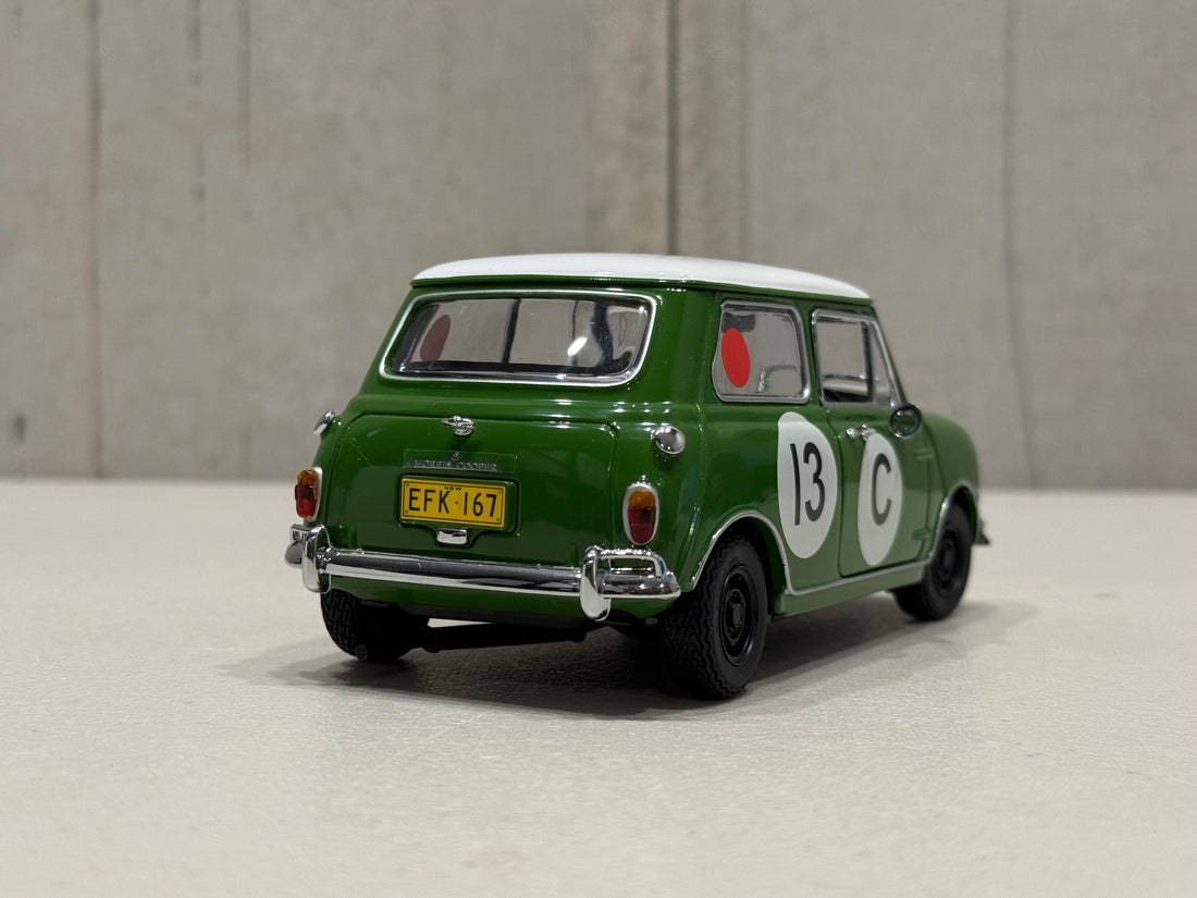 1966 BATHURST WINNER - MORRIS COOPER S - B.HOLDEN - R.AALTONEN - 1:18 SCALE DIECAST MODEL