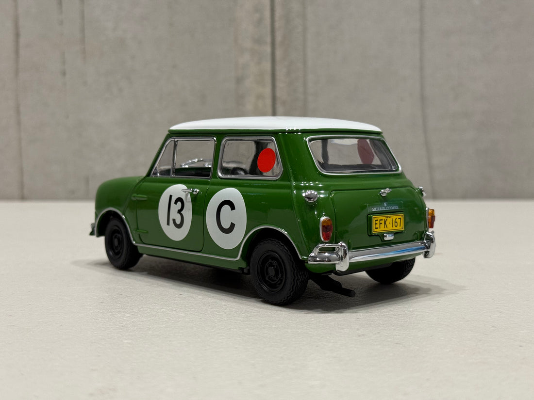 1966 BATHURST WINNER - MORRIS COOPER S - B.HOLDEN - R.AALTONEN - 1:18 SCALE DIECAST MODEL