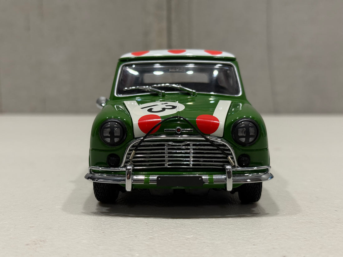 1966 BATHURST WINNER - MORRIS COOPER S - B.HOLDEN - R.AALTONEN - 1:18 SCALE DIECAST MODEL