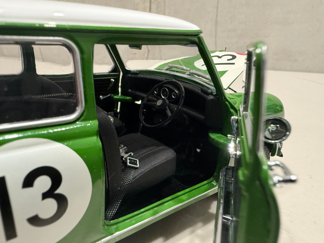 1966 BATHURST WINNER - MORRIS COOPER S - B.HOLDEN - R.AALTONEN - 1:18 SCALE DIECAST MODEL