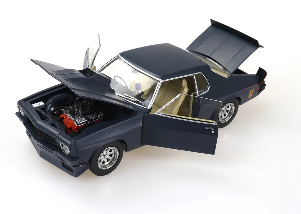 MFP MAD MAX - HOLDEN MONARO HQ 350 PURSUIT NIGHTRIDER - 1:24 SCALE DIECAST MODEL