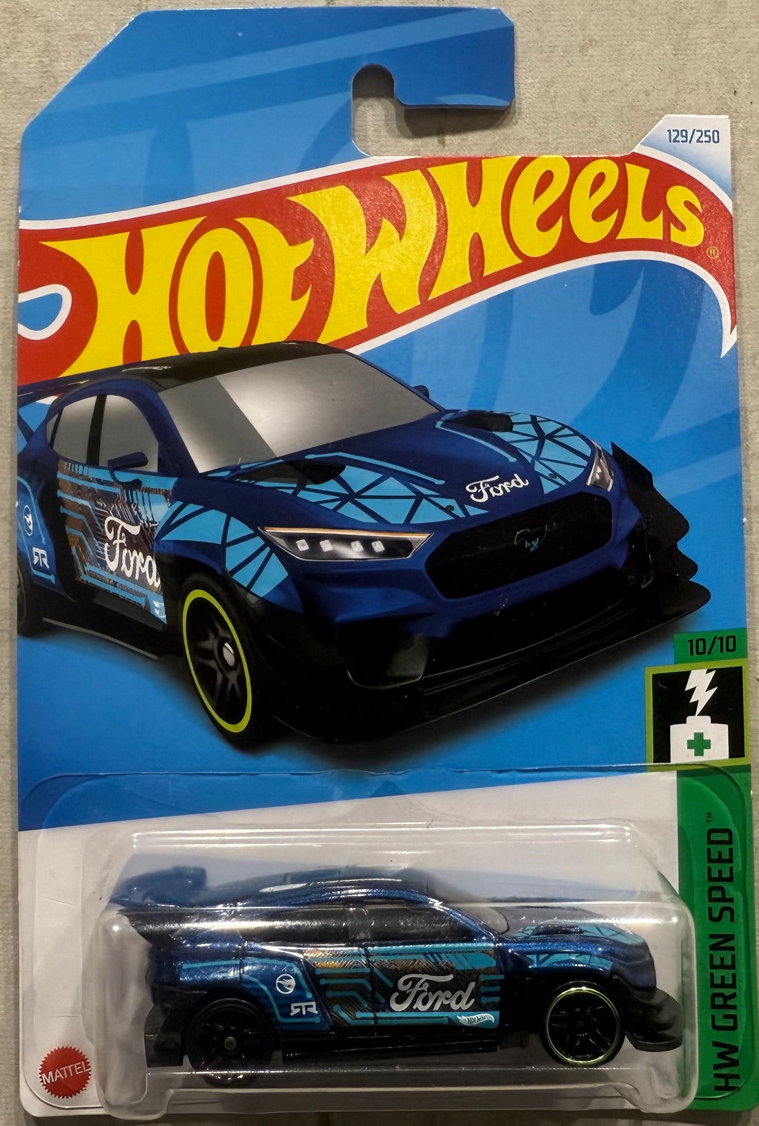 FORD MUSTANG MACH-E 1400 - TREASURE HUNT