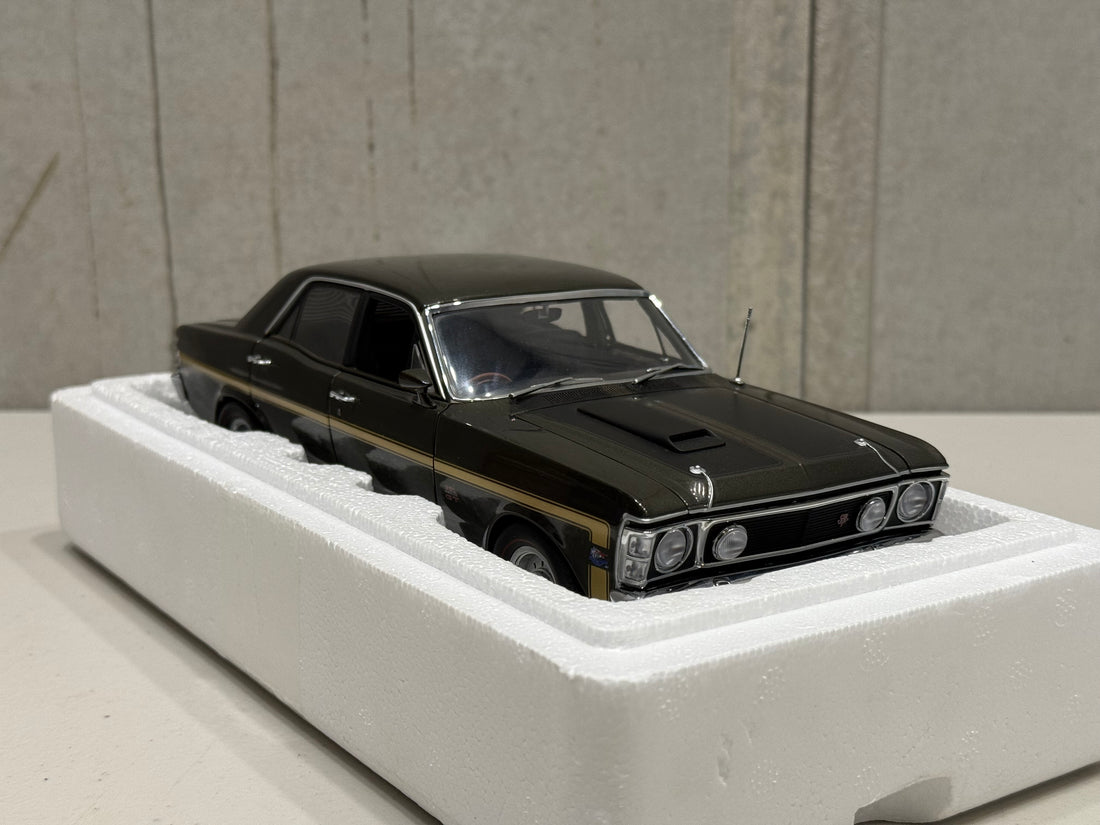 FORD XW FALCON GTHO PHASE 2 - REEF GREEN - 1:18 SCALE DIECAST MODEL - BIANTE/AUTOART