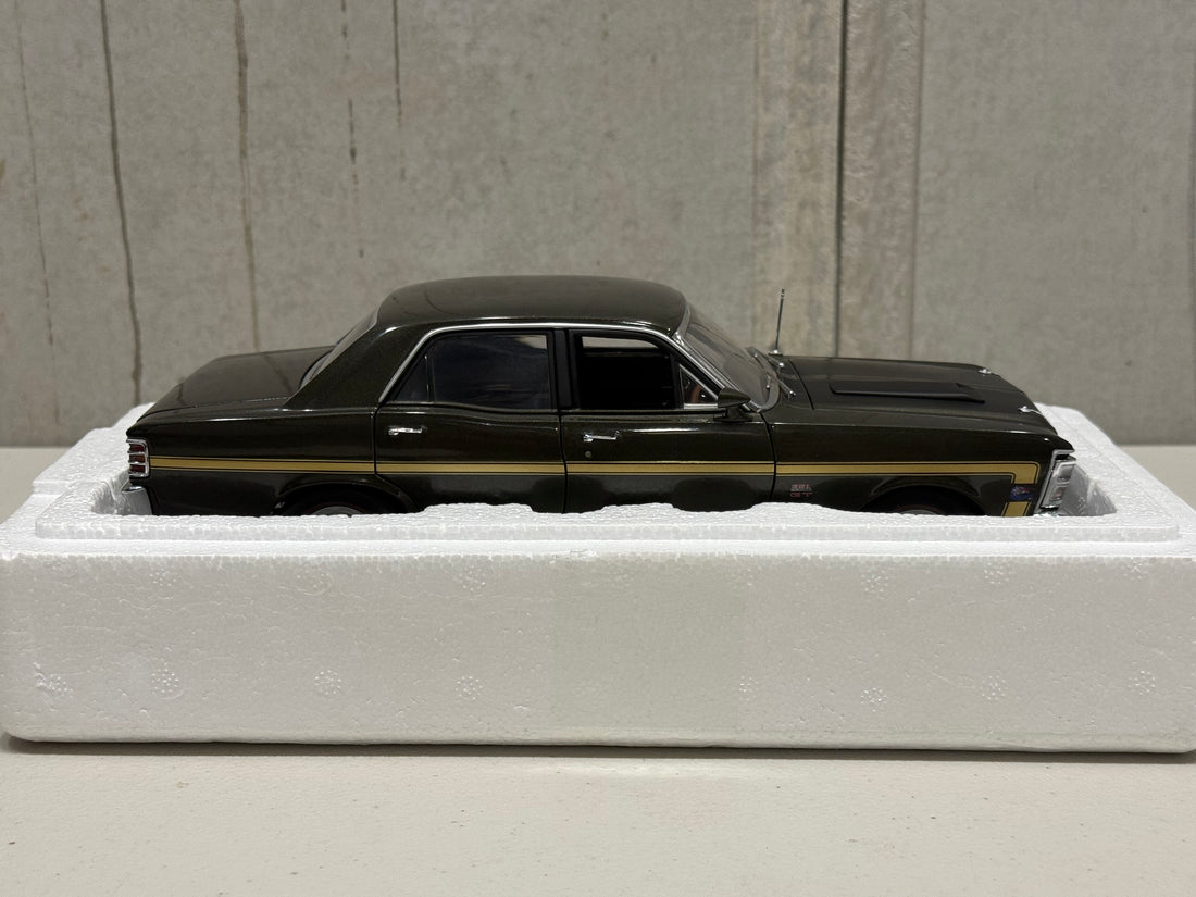 FORD XW FALCON GTHO PHASE 2 - REEF GREEN - 1:18 SCALE DIECAST MODEL - BIANTE/AUTOART