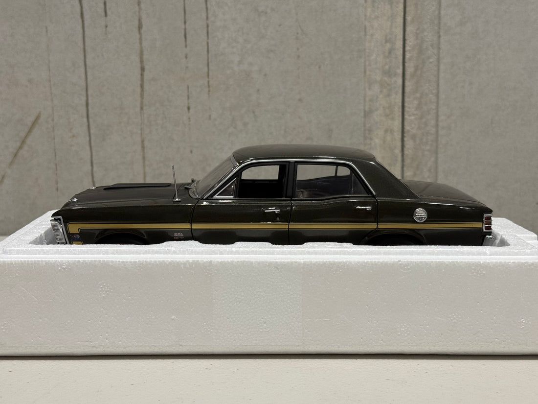 FORD XW FALCON GTHO PHASE 2 - REEF GREEN - 1:18 SCALE DIECAST MODEL - BIANTE/AUTOART