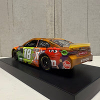 KYLE BUSCH 2021 M&M'S HALLOWEEN 1:24 SCALE ELITE DIECAST MODEL