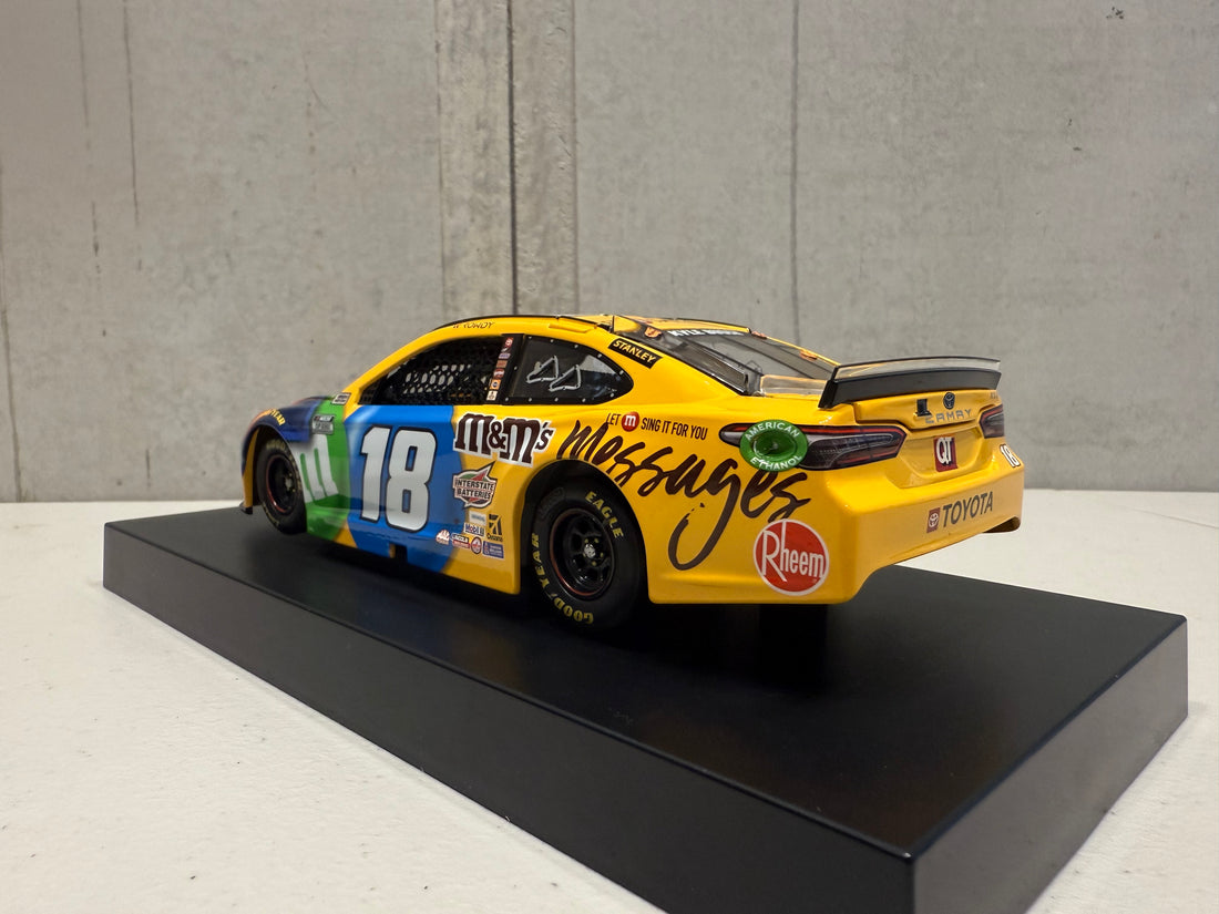 KYLE BUSCH 2021 M&M'S MESSAGES-AWESOME - 1:24 SCALE ELITE DIECAST MODEL