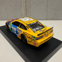 KYLE BUSCH 2021 M&M'S MESSAGES-AWESOME - 1:24 SCALE ELITE DIECAST MODEL